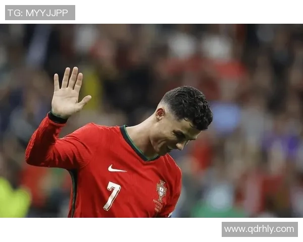 绿茵场上瞬间定格那些震撼世界的足球巨星经典动作